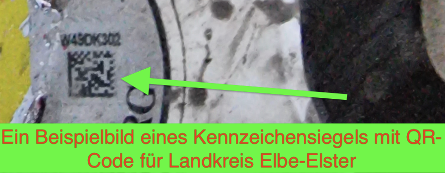 Ein Beispielbild eines Kennzeichensiegels mit QR-Code für Landkreis Elbe-Elster