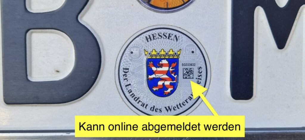 Kfz-Kennzeichencode besitzt einen Barcode zur online Abmeldung