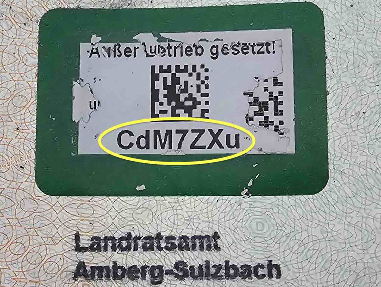 Erste Variante: Hier wurde der 7 stelliger Sicherheitscode von einer ZB Teil 1 für die Online-Abmeldung eines Fahrzeugs freigerubbelt