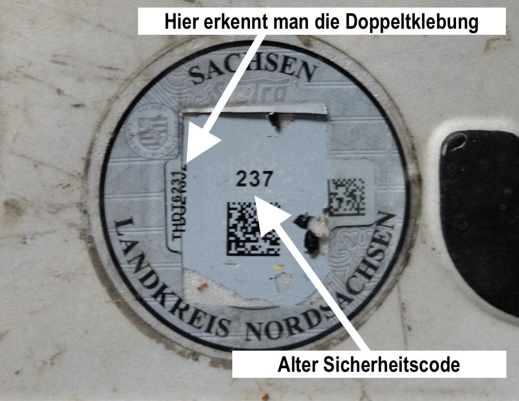 doppelt geklebtes Kennzeichen 2